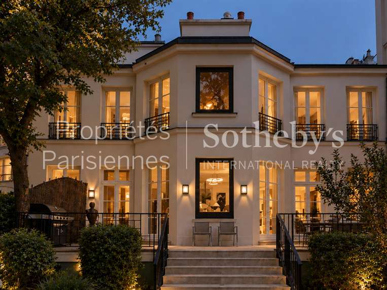 Hôtel particulier Paris 7e - 4 chambres - 320m²
