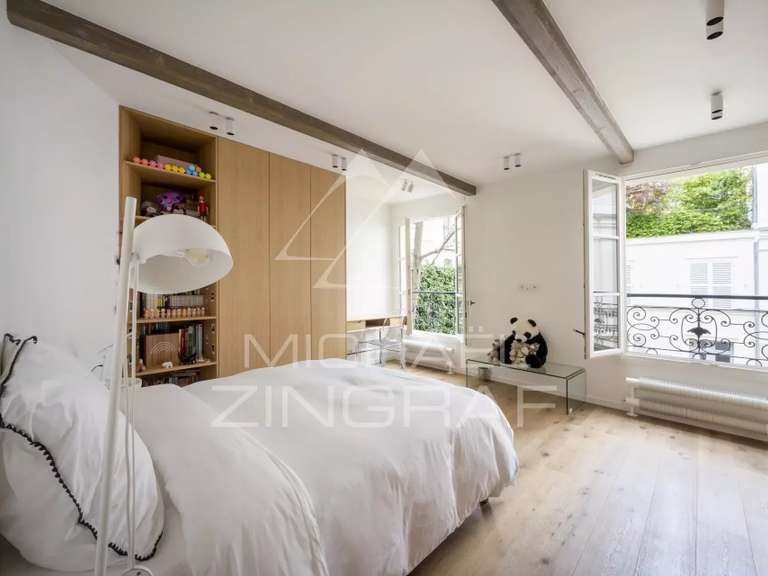 House Paris 7e - 4 bedrooms - 158m²