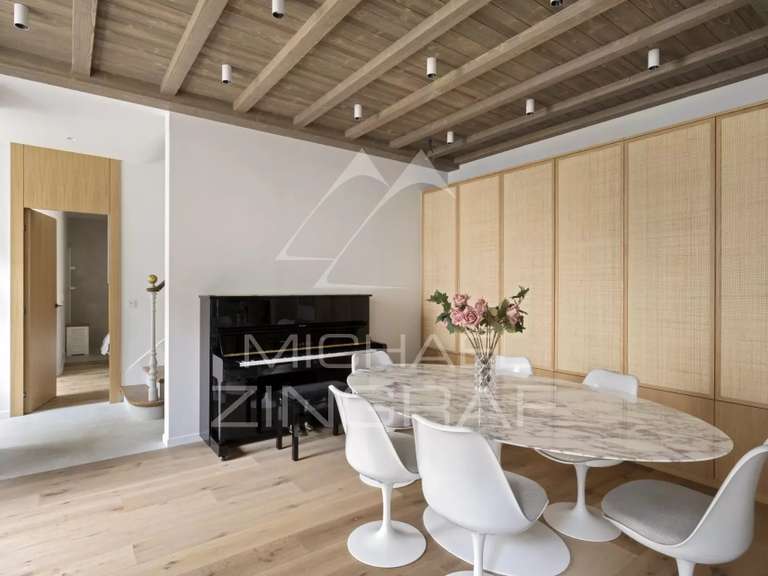 House Paris 7e - 4 bedrooms - 158m²
