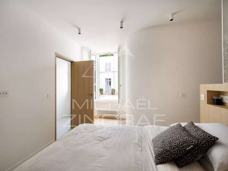 House Paris 7e - 4 bedrooms - 158m²