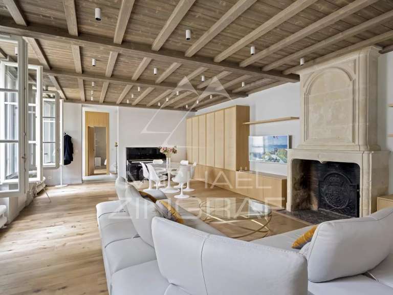 House Paris 7e - 4 bedrooms - 158m²