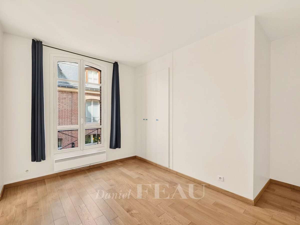 House Paris 7e
