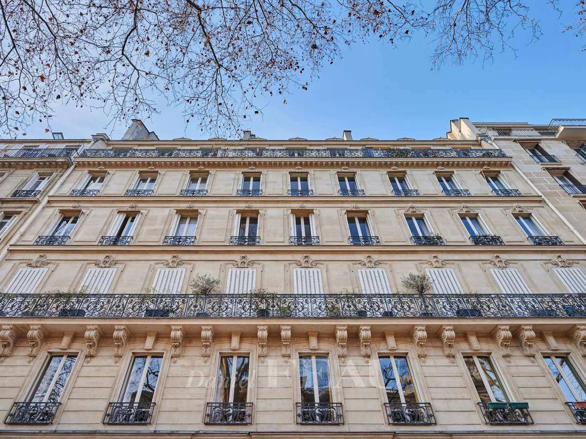 House Paris 7e