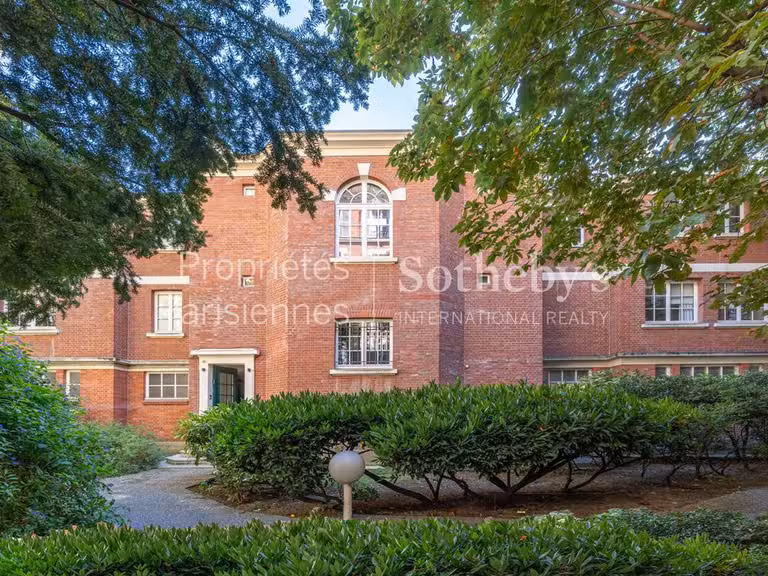 House Paris 7e - 7 bedrooms - 408m²