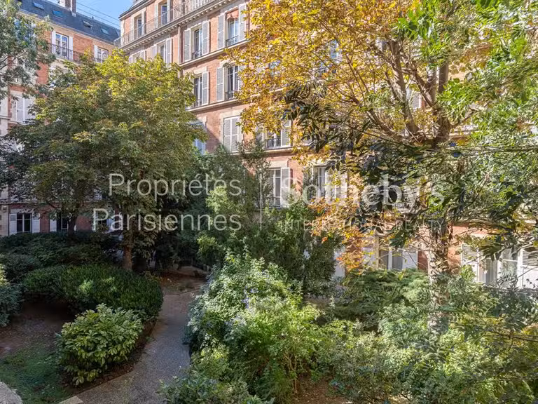 House Paris 7e - 7 bedrooms - 408m²