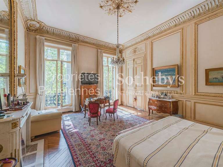 Appartement Paris 8e - 5 chambres - 368m²
