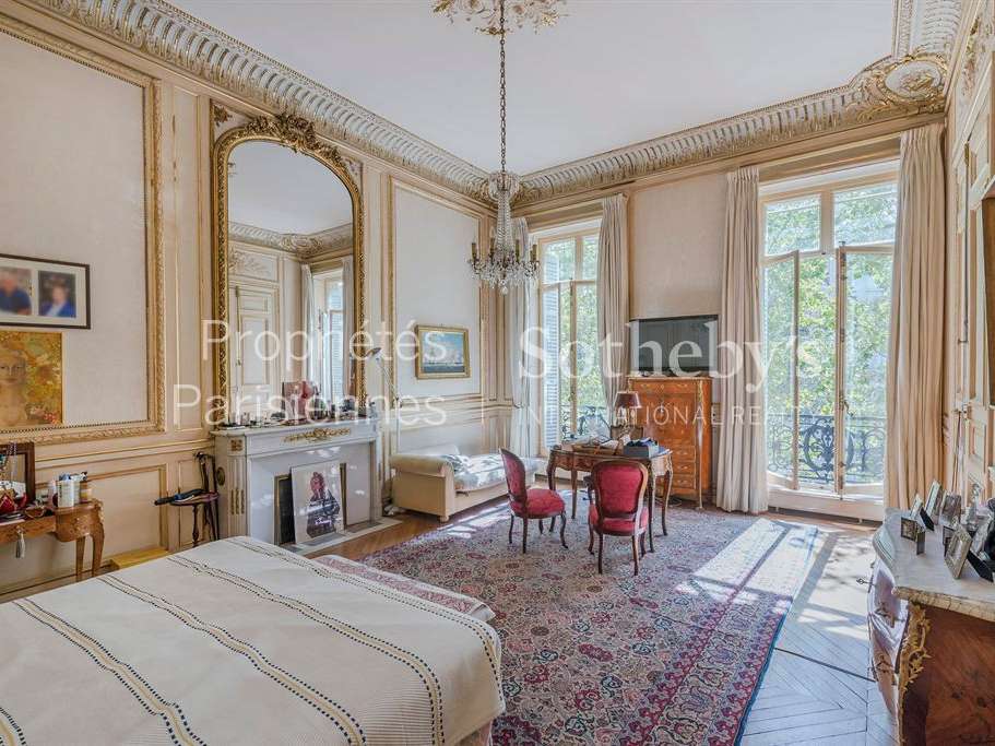Apartment Paris 8e