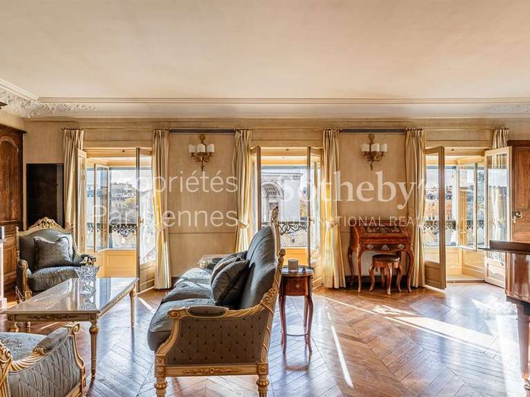Appartement Paris 8e - 2 chambres - 180m²