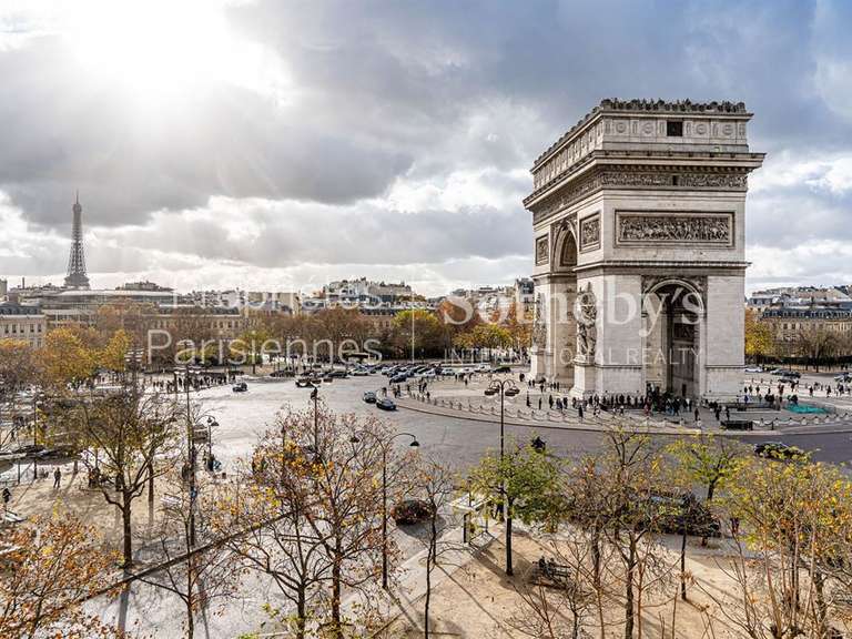 Appartement Paris 8e - 2 chambres - 180m²