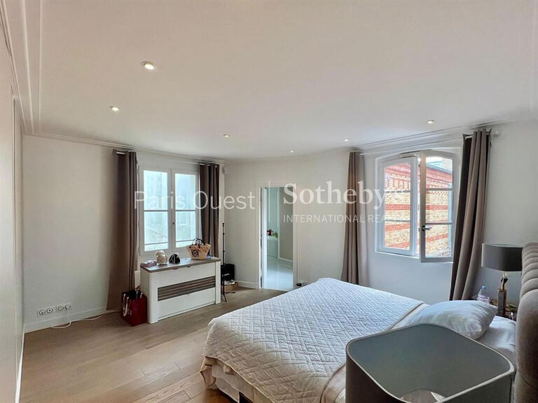 Apartment Paris 8e - 3 bedrooms - 160m²