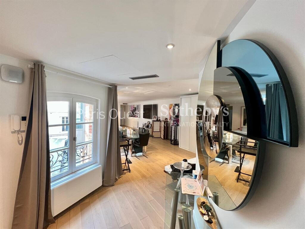 Apartment Paris 8e