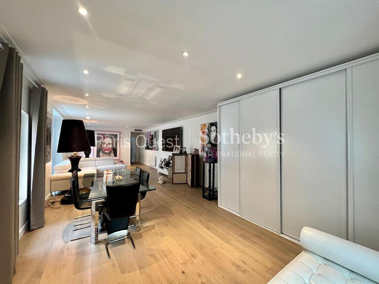 Apartment Paris 8e - 3 bedrooms - 160m²