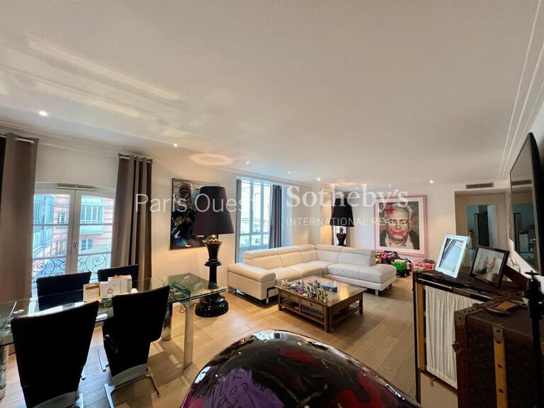 Apartment Paris 8e - 3 bedrooms - 160m²