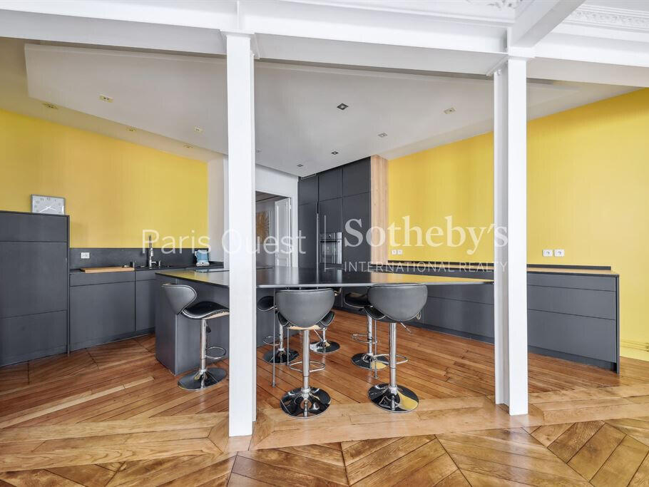 Apartment Paris 8e