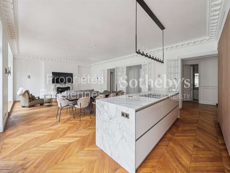 Appartement Paris 8e - 3 chambres - 191m²