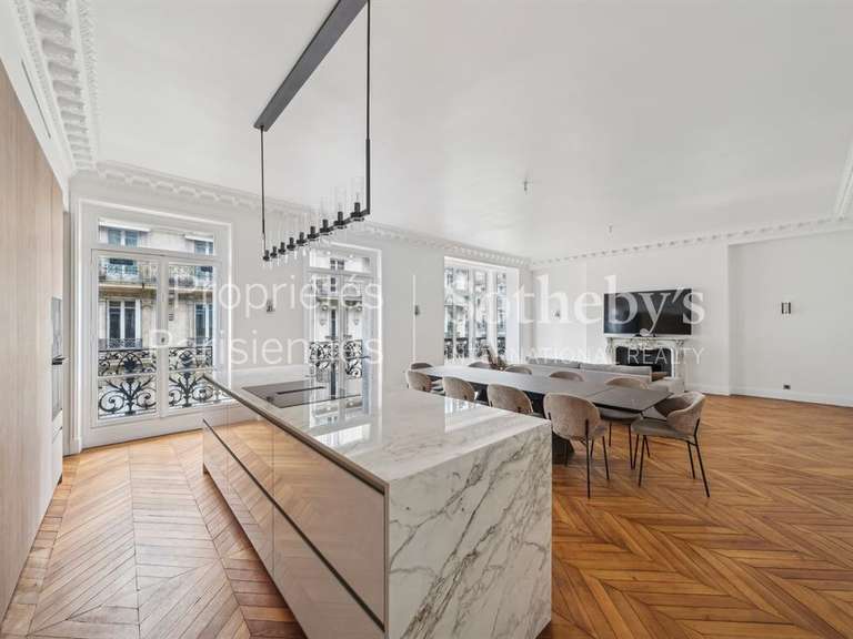 Appartement Paris 8e - 3 chambres - 191m²