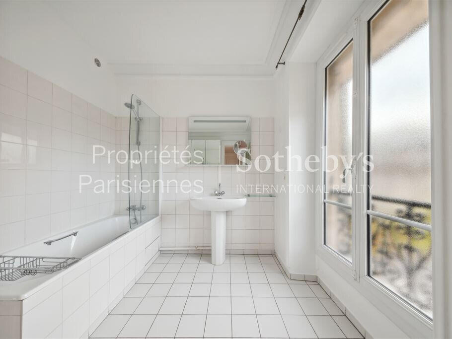 Apartment Paris 8e