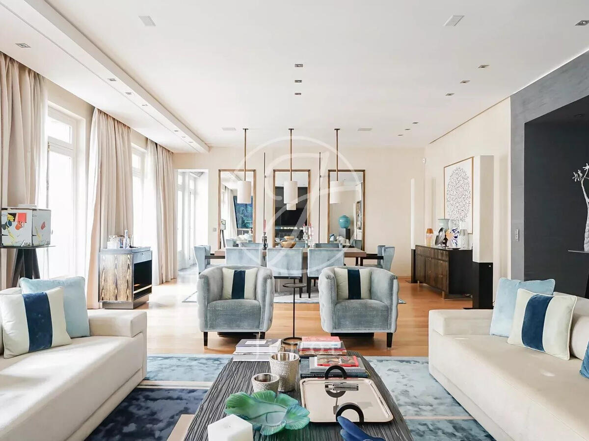 Apartment Paris 8e