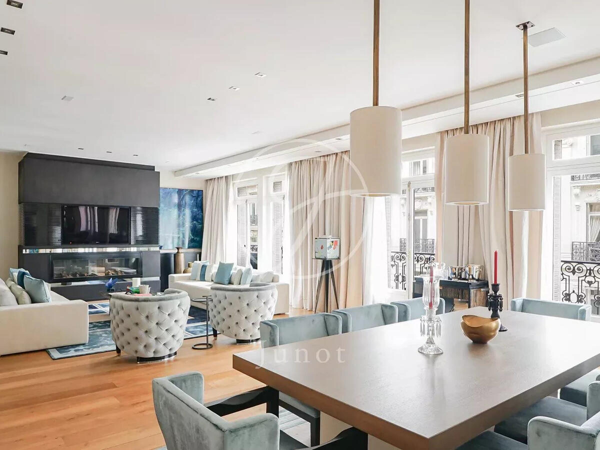 Apartment Paris 8e