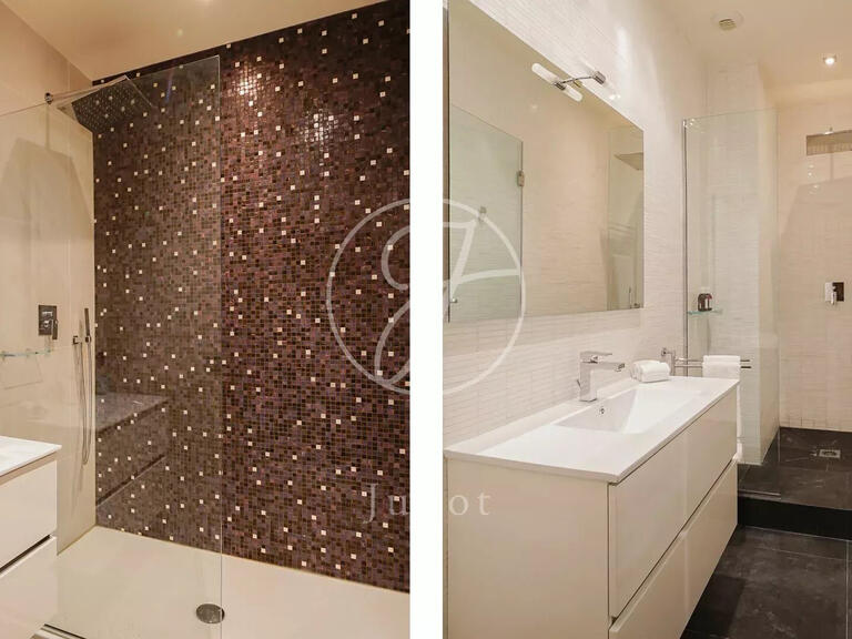 Appartement Paris 8e - 3 chambres - 211m²