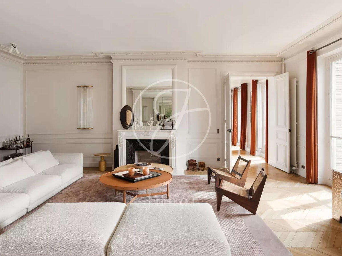 Apartment Paris 8e