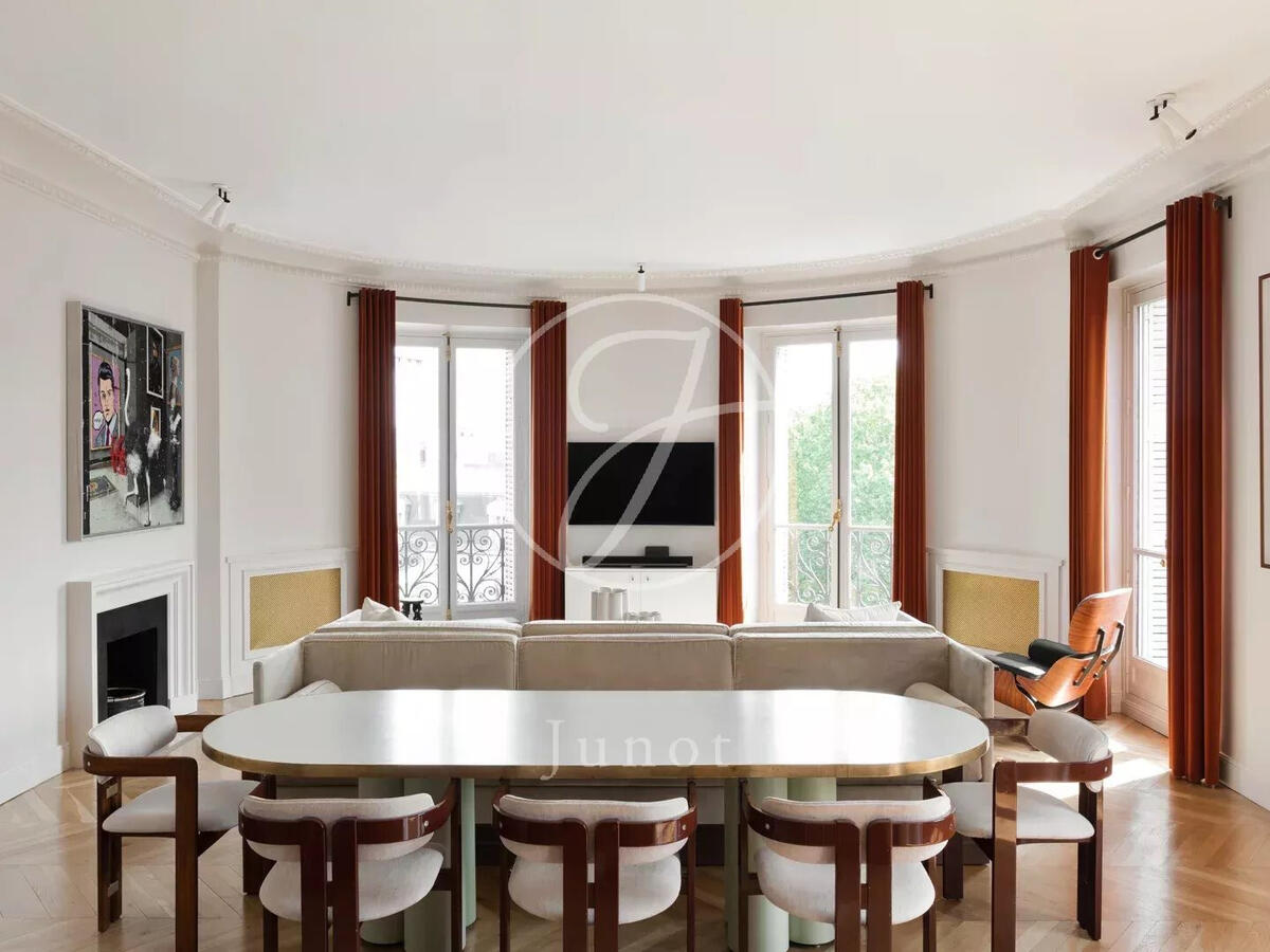 Apartment Paris 8e