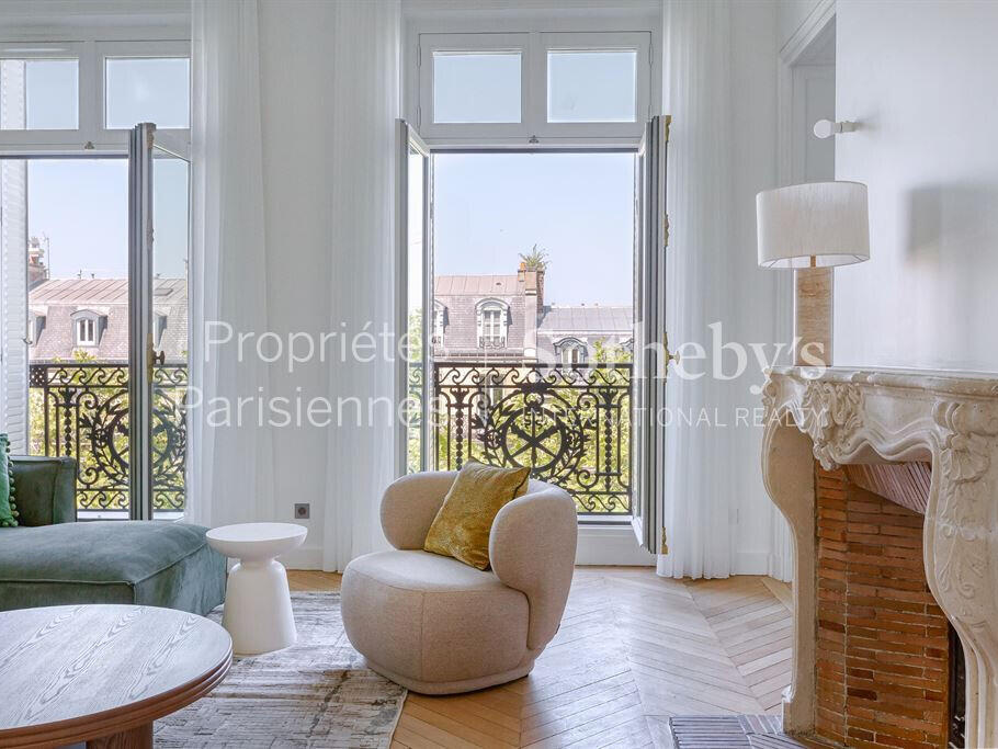 Apartment Paris 8e
