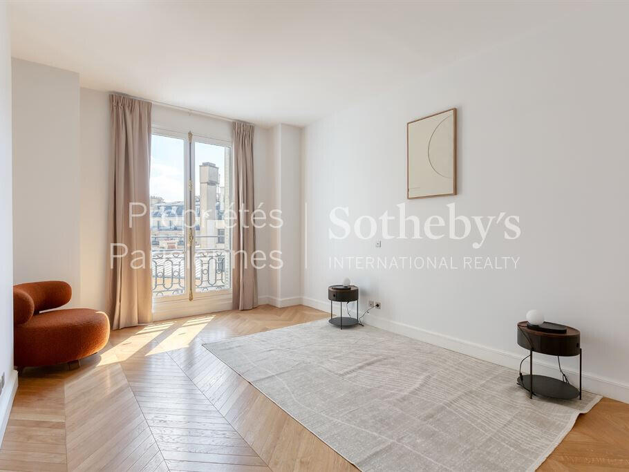 Apartment Paris 8e