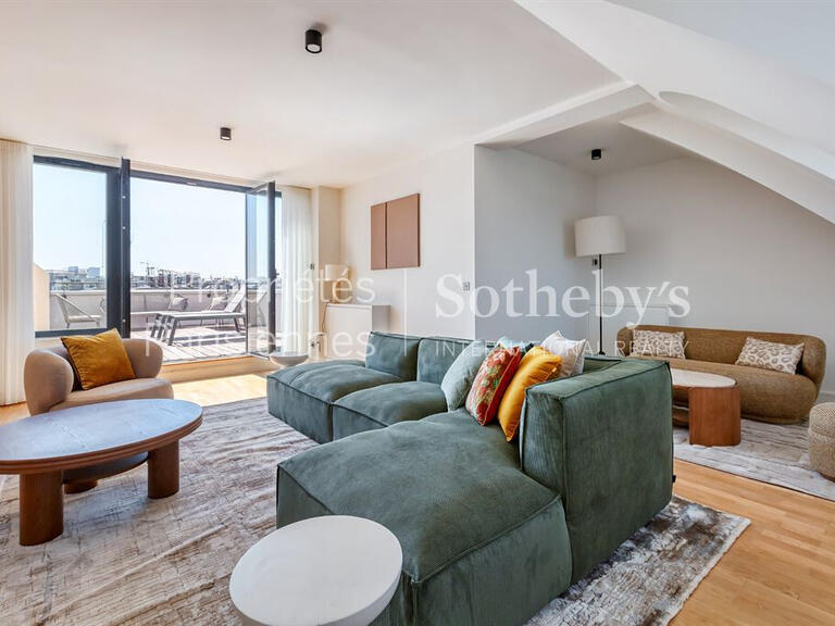 Appartement Paris 8e - 2 chambres - 189m²