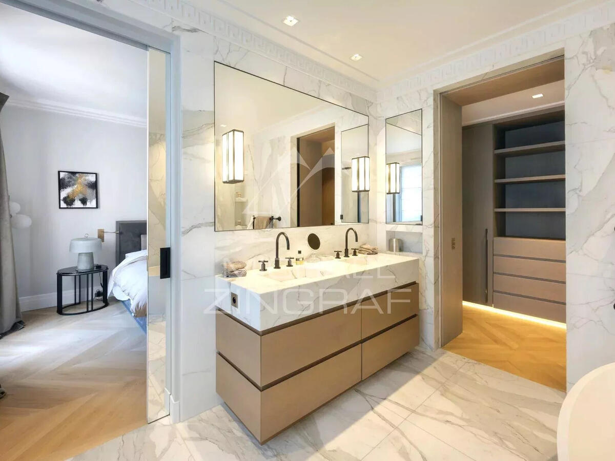 Apartment Paris 8e
