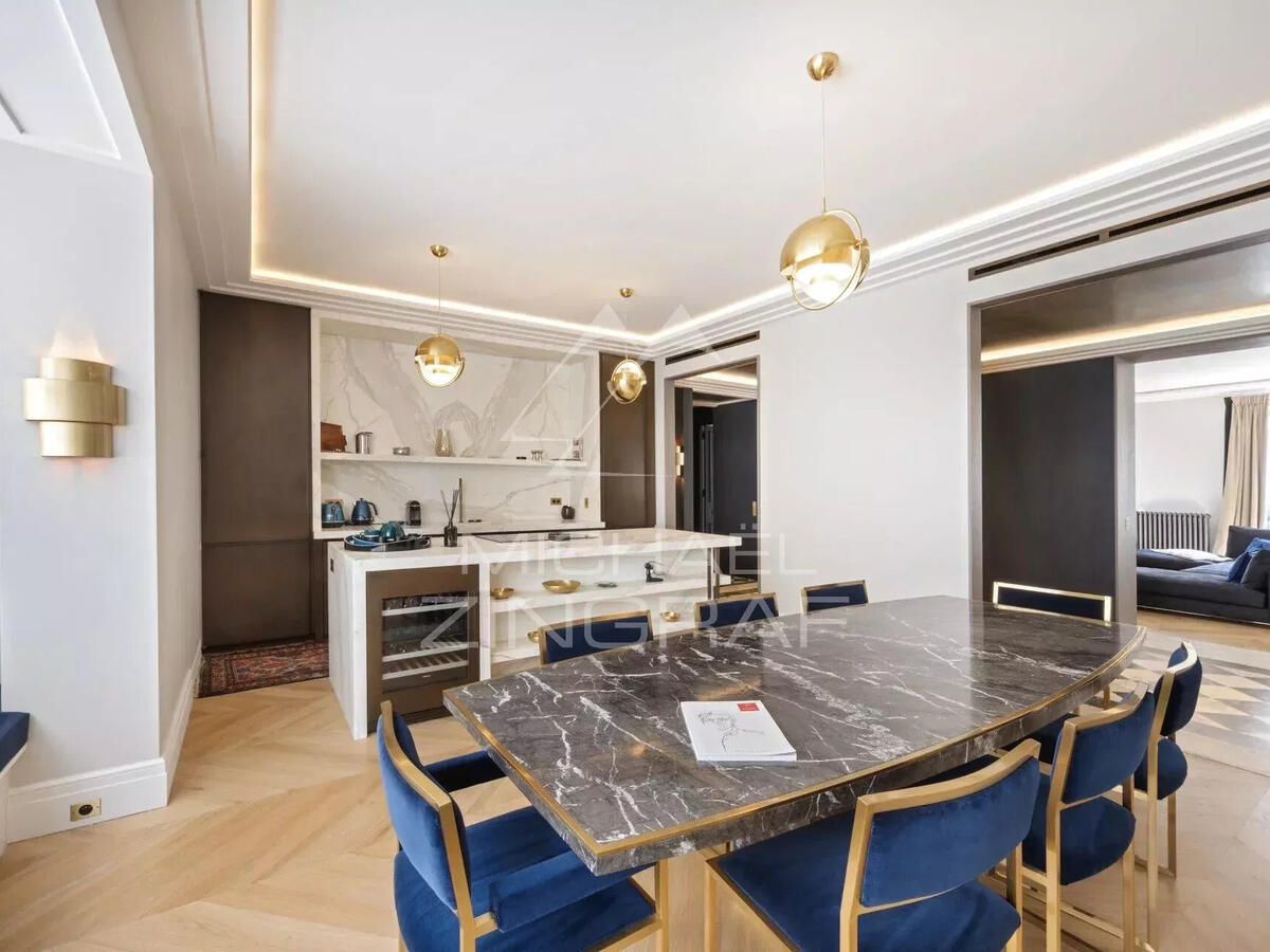 Apartment Paris 8e