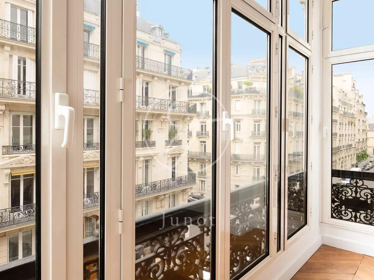 Apartment Paris 8e
