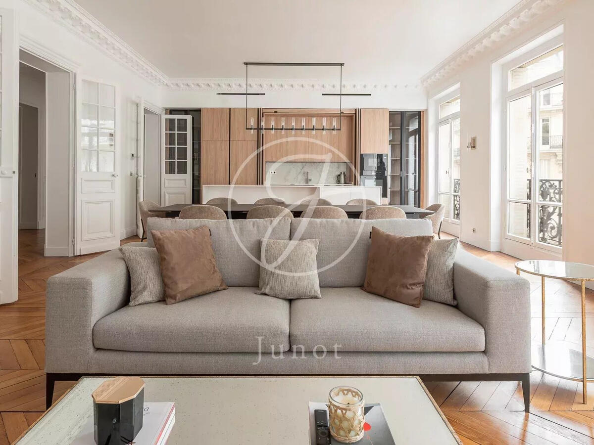 Apartment Paris 8e