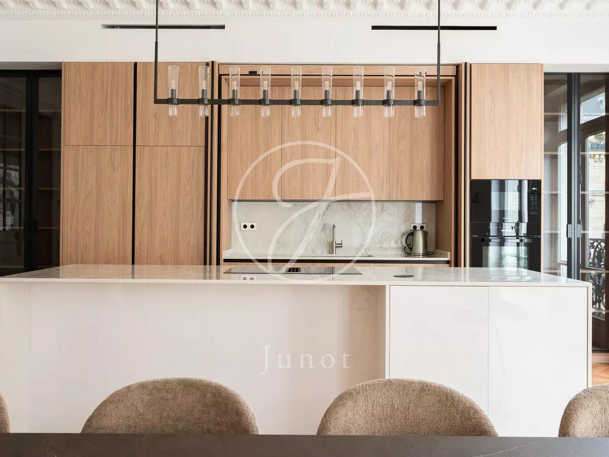 Apartment Paris 8e