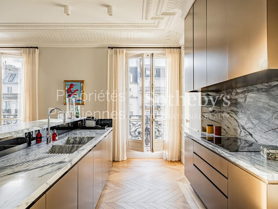 Apartment Paris 8e