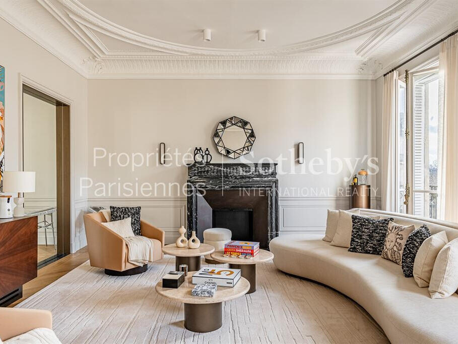 Apartment Paris 8e