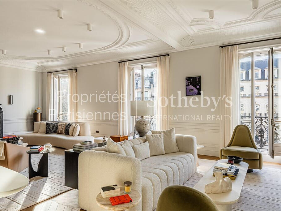 Apartment Paris 8e