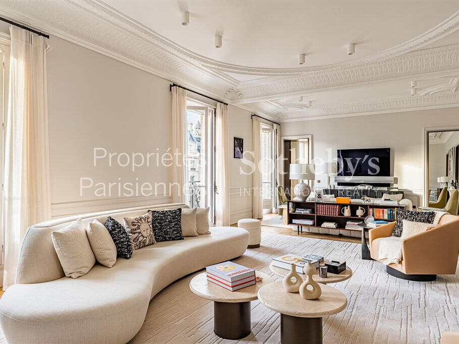 Apartment Paris 8e