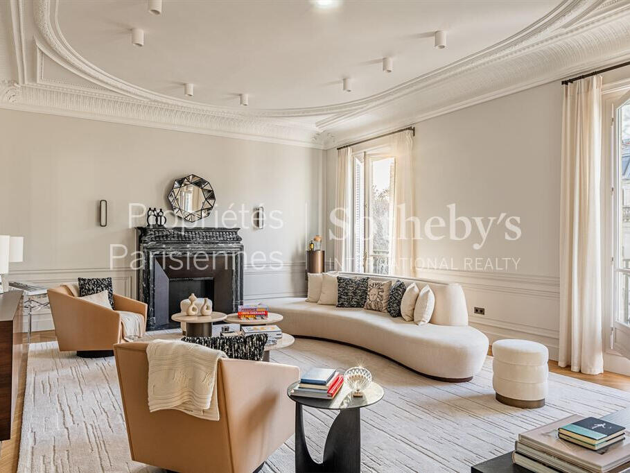 Apartment Paris 8e