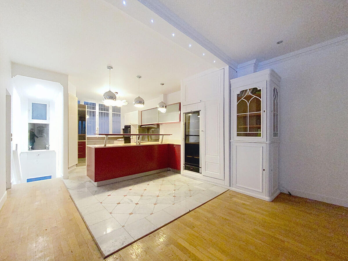 Apartment Paris 8e