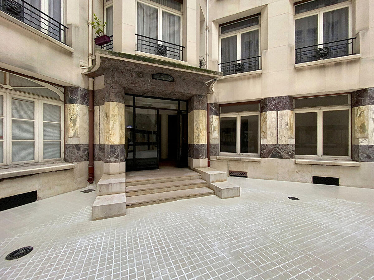 Apartment Paris 8e