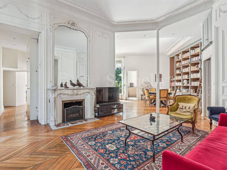 Appartement Paris 8e - 3 chambres - 116m²
