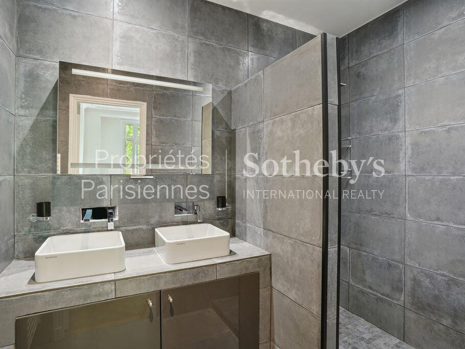 Apartment Paris 8e