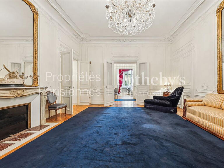 Appartement Paris 8e - 3 chambres - 189m²