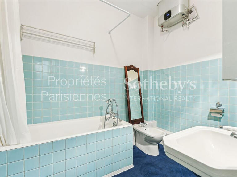 Appartement Paris 8e - 3 chambres - 189m²