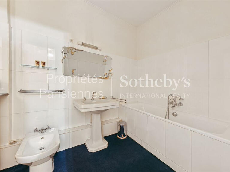 Appartement Paris 8e - 3 chambres - 189m²