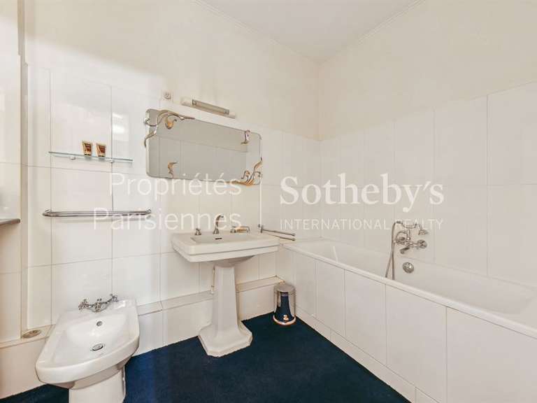 Apartment Paris 8e - 3 bedrooms - 189m²