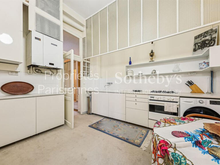 Appartement Paris 8e - 3 chambres - 189m²