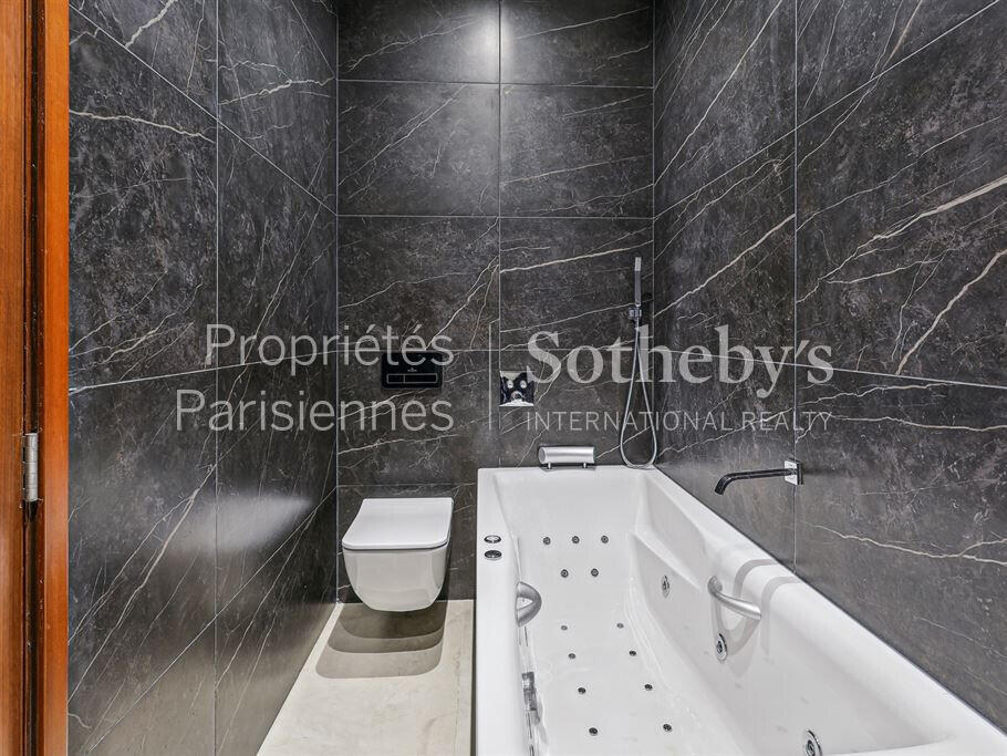 Apartment Paris 8e