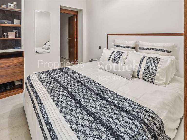 Appartement Paris 8e - 2 chambres - 65m²